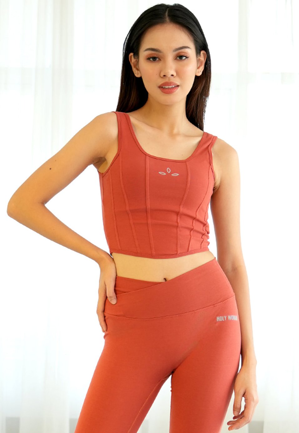 Holy Woman Atasan Olahraga Corset Tank Top