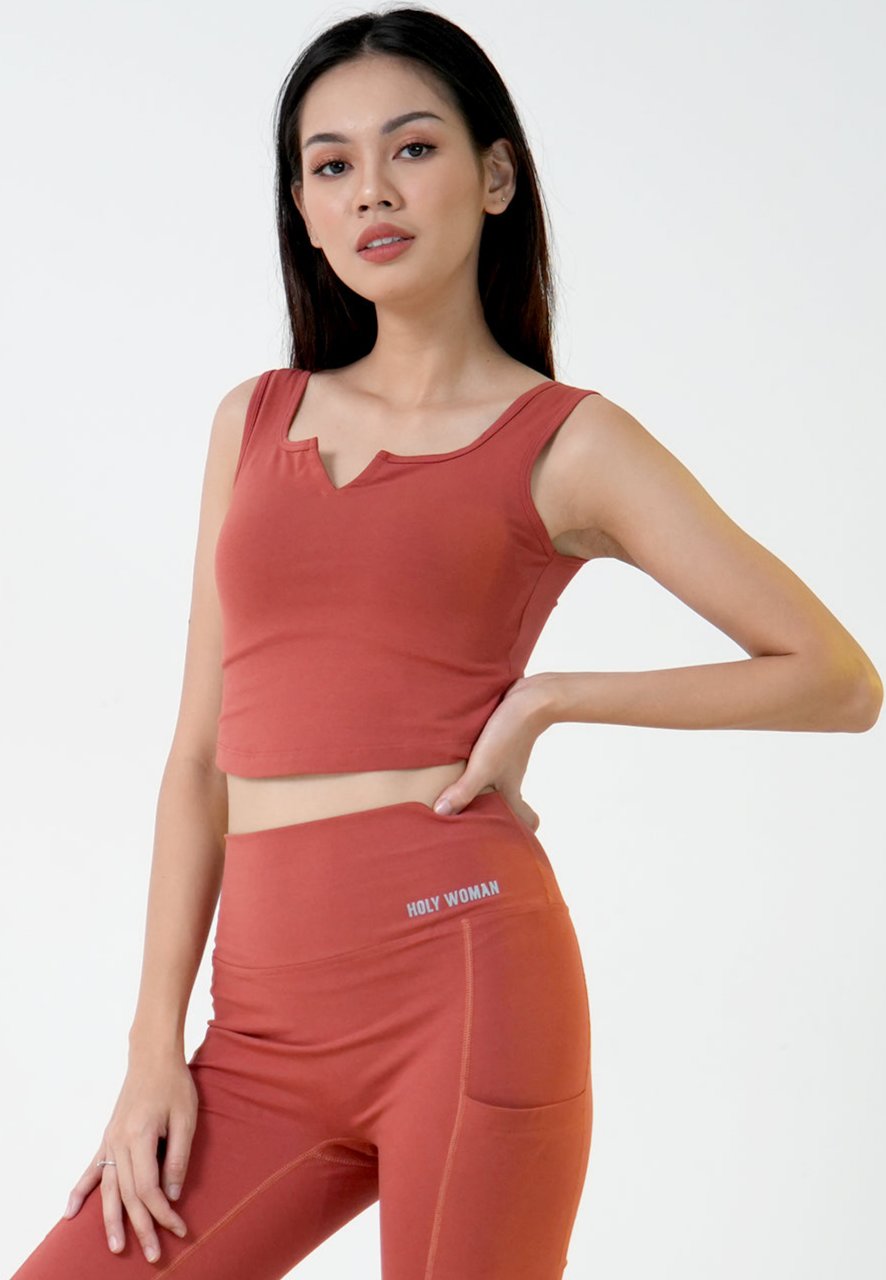 Holy Woman Atasan Olahraga Tank Top Square Neck