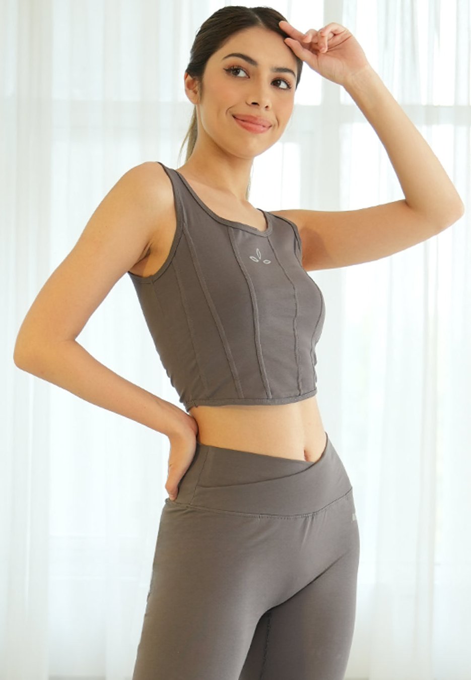 Holy Woman Atasan Olahraga Corset Tank Top