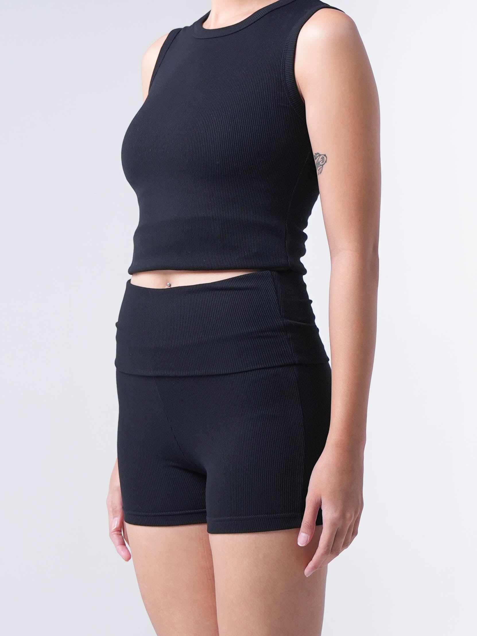 Holy Woman Celana Pendek Olahraga Wanita Folded Short Legging