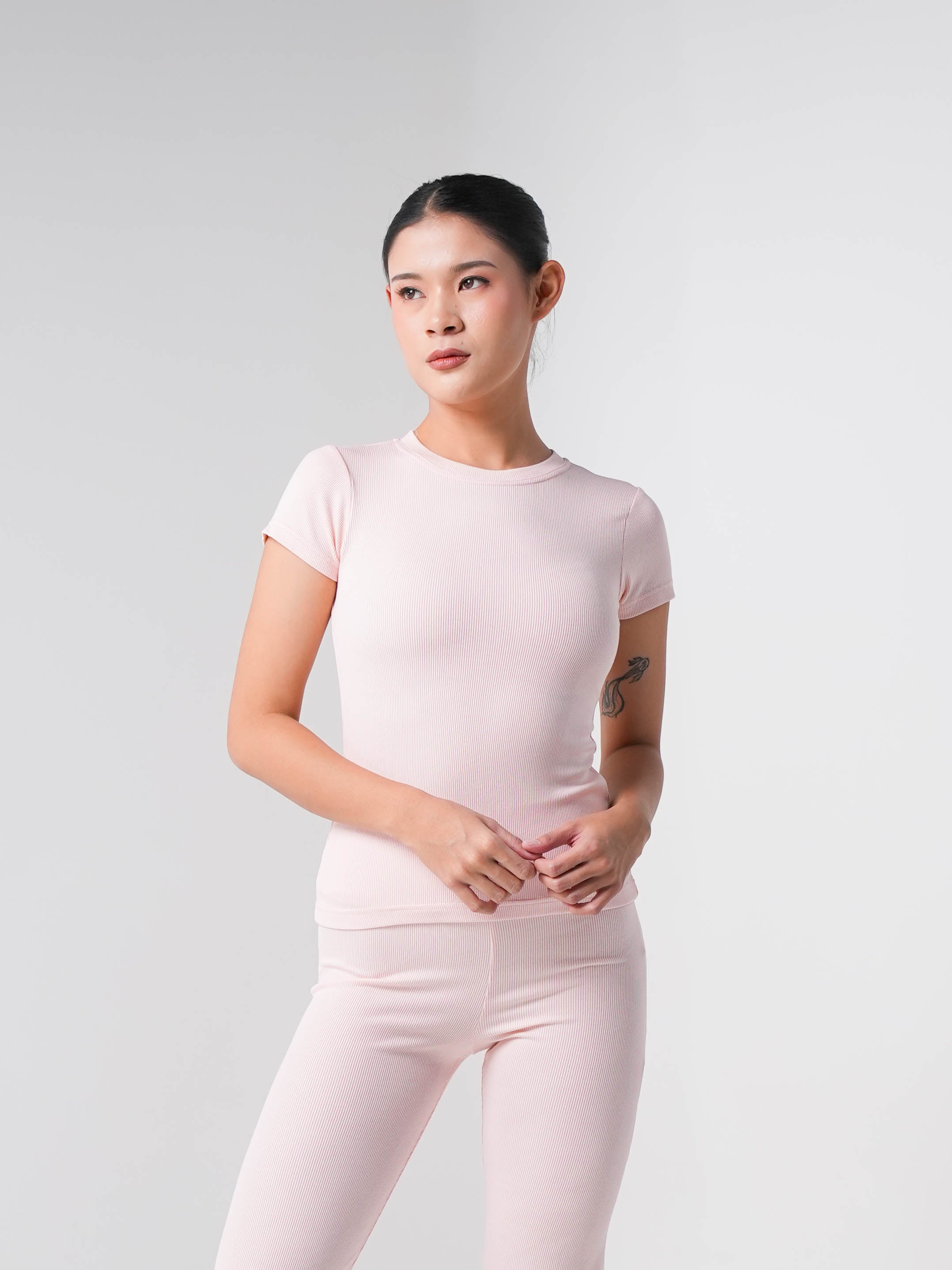 Holy Woman Atasan Kaos Olahraga Lengan Pendek Wanita Ribbed Short Sleeve T-Shirt