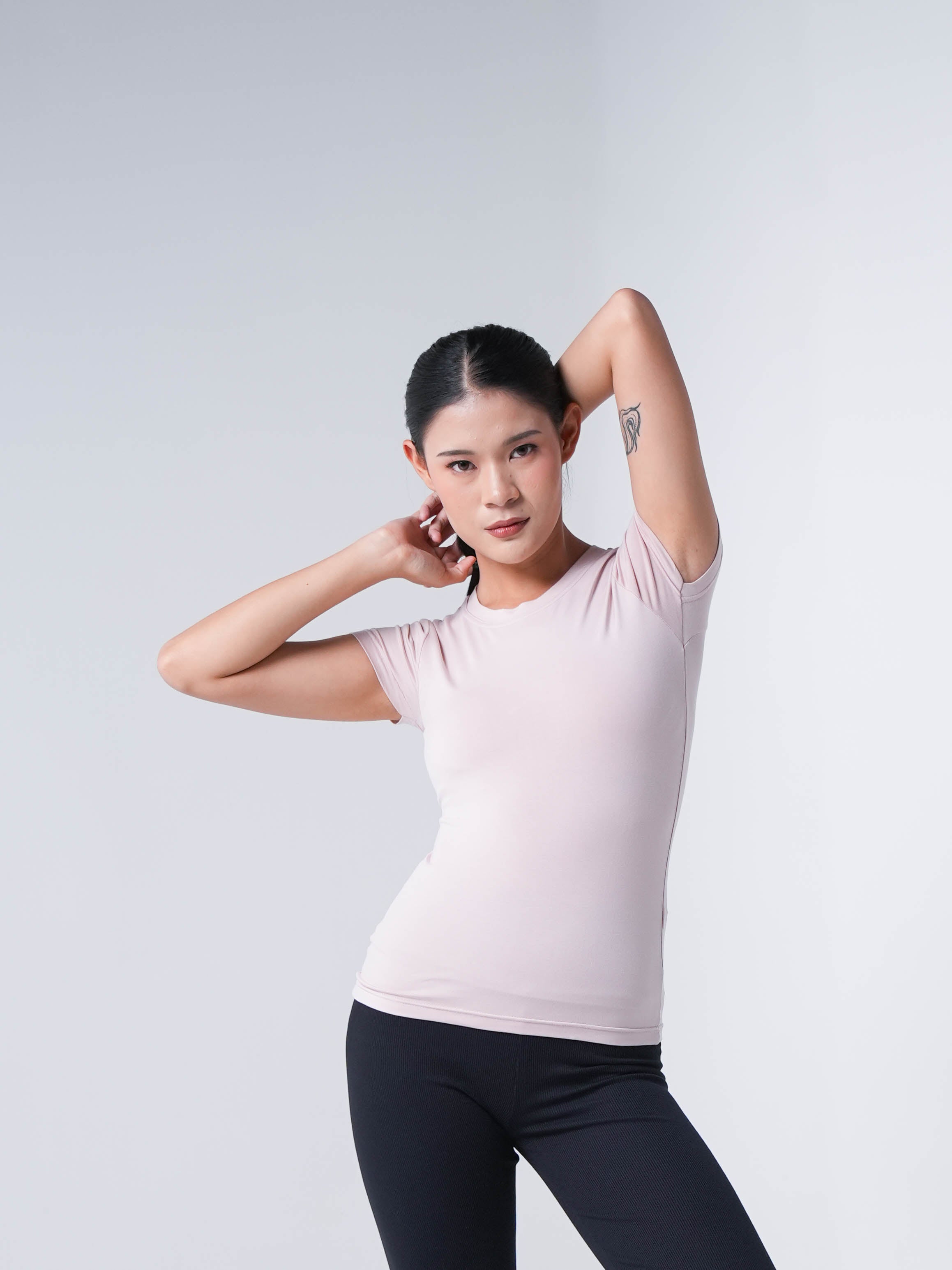 Holy Woman Atasan Kaos Olahraga Lengan Pendek Wanita Basic Short Sleeve T-Shirt